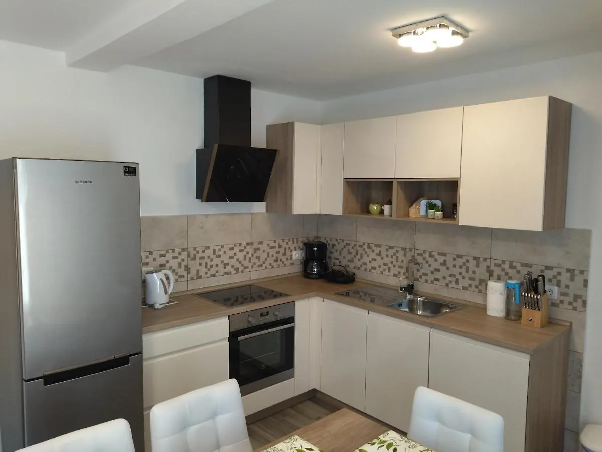 Holiday Apartments Cecilija Supetarska Draga