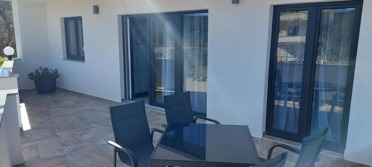Holiday Apartments Cecilija Supetarska Draga